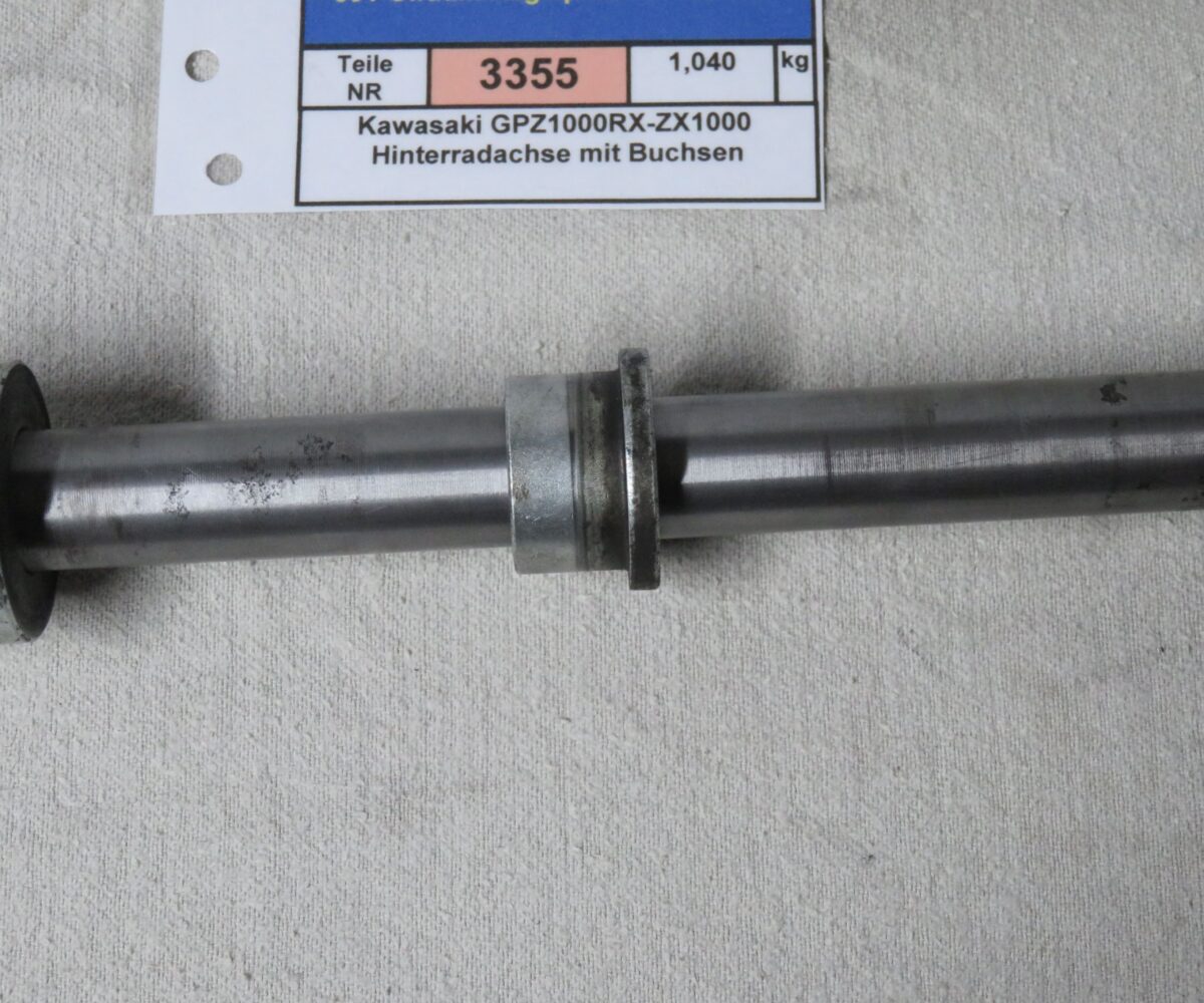 Kawasaki GPZ1000RX-ZX1000 Hinterradachse mit Buchsen Kennung 3355 Preis VHB