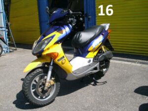 01_Honda-X8RX-50-lila-gelb-14.05.24-01