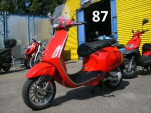 01_Vespa-50-Sprint-rot-26.05.23-01