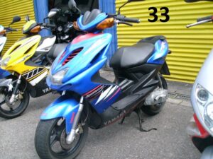 16_Yamaha-Aerox-50-blau-rot-04.06.24-01